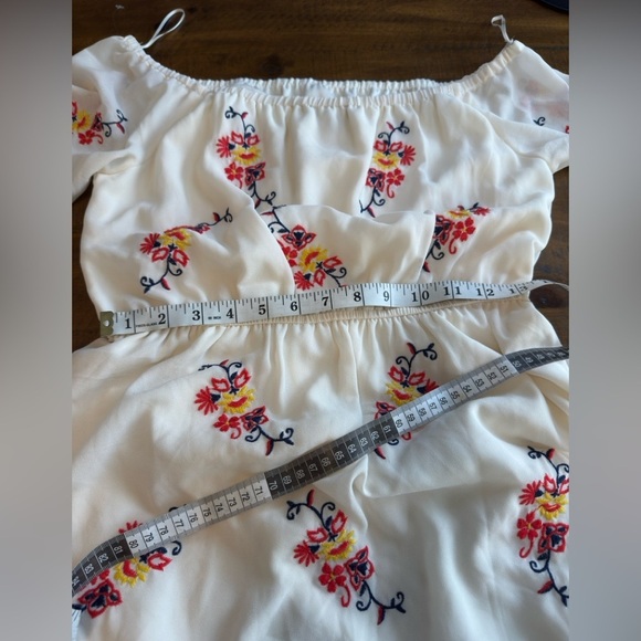 A. Calin white flowy boho mini dress with floral details nwot - Picture 4 of 5